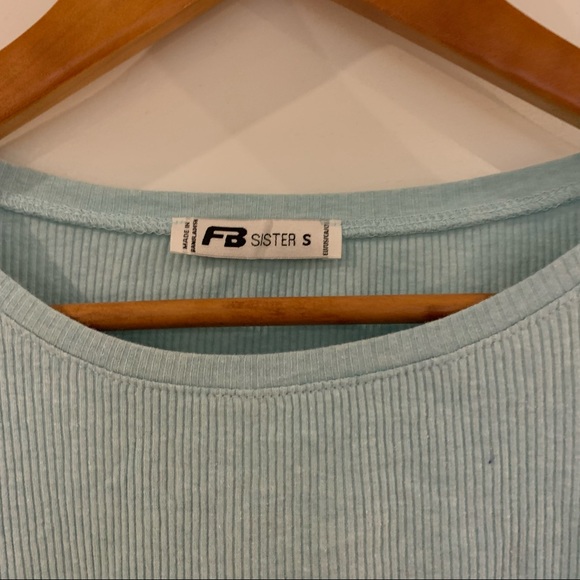 Blue cropped T-shirt - Picture 2 of 2